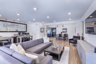 Aventura at Towne Centre in Ellisville, MO - Building Photo