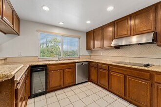 5530 Vía Sepulveda in Yorba Linda, CA - Building Photo - Building Photo