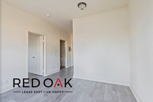 537 S Kenmore Ave, Unit 406 in Los Angeles, CA - Building Photo