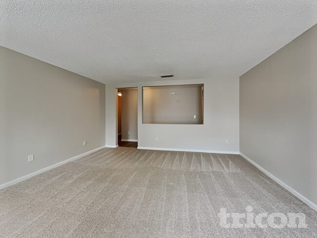 7125 Beekman Lake Dr in Jacksonville, FL - Building Photo - Building Photo