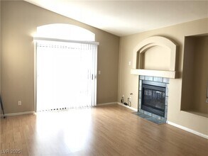 8139 W Rochelle Ave in Las Vegas, NV - Building Photo - Building Photo