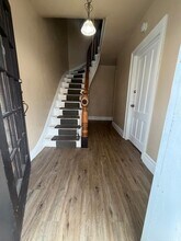 18 Marvin Ave, Unit #1 in Troy, NY - Foto de edificio - Building Photo