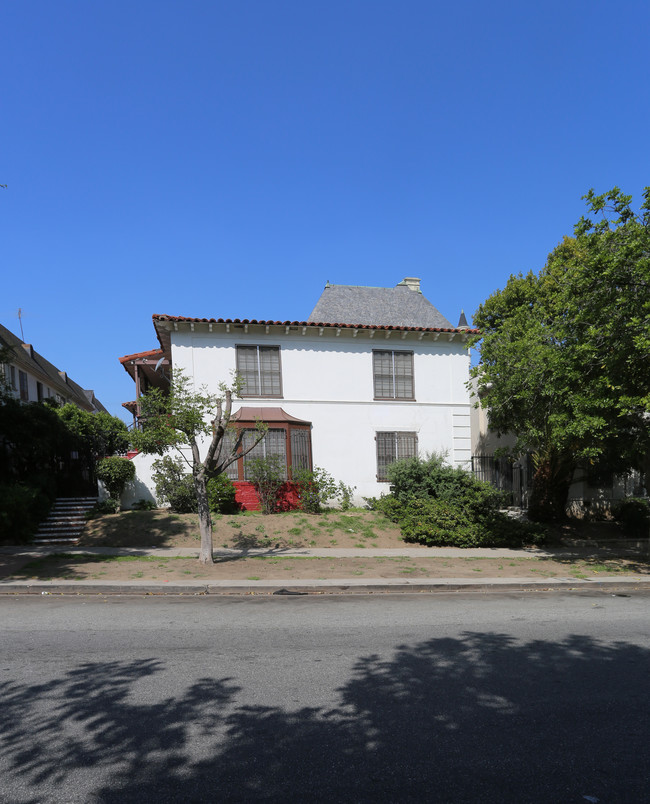 907 S Hobart Blvd in Los Angeles, CA - Building Photo - Building Photo