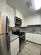 8218 Casa Verde Rd in Laredo, TX - Building Photo - Building Photo