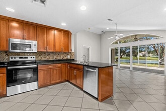 4122 Bluff Harbor Way in Wellington, FL - Building Photo - Building Photo