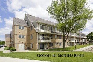 Trollwood Village Apartments in Fargo, ND - Building Photo