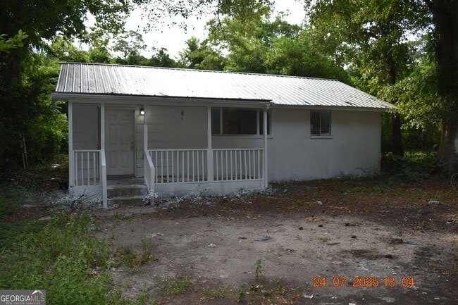 property at 1083 Nassau Pl