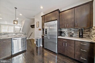 1517 Latona St in Philadelphia, PA - Building Photo - Building Photo