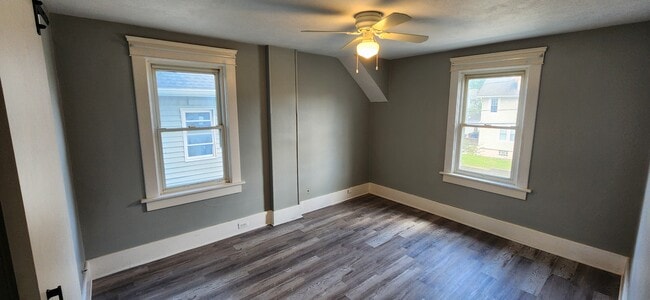 258 McGowan St, Unit 2 in Akron, OH - Building Photo - Building Photo