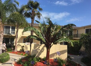1021 Cliff Dr in Santa Barbara, CA - Building Photo - Building Photo