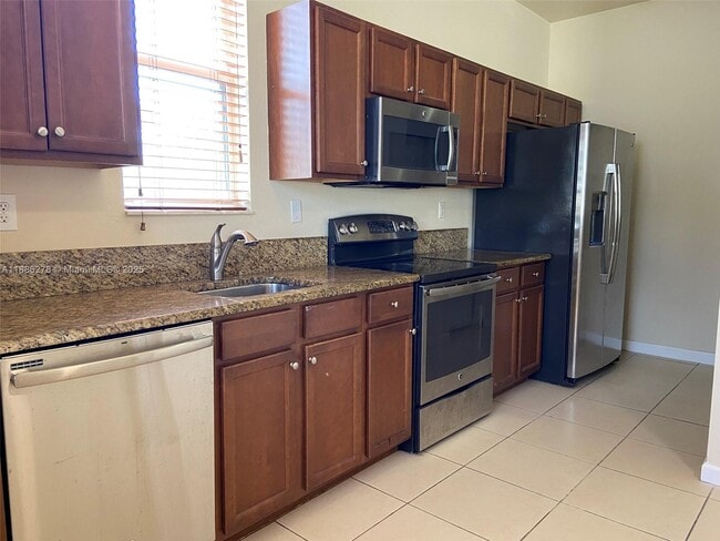 property at 16945 SW 90th Terrace Cir
