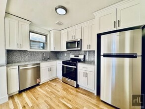 Newly Renovated 2 bedroom apartment spanni in Bronx, NY - Building Photo - Building Photo