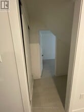 3130 Merritt Ave in Mississauga, ON - Building Photo - Building Photo