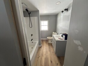 383 Stewart Rd N in Mansfield, OH - Foto de edificio - Building Photo