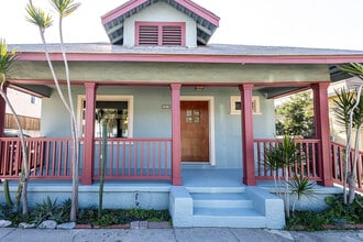 1616 Bridge St in Los Angeles, CA - Foto de edificio - Building Photo