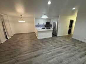 2710 Northampton Dr in Rolling Meadows, IL - Building Photo - Building Photo