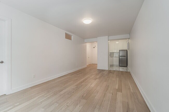 property at 1455 Du Fort St