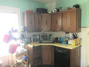 148 Willow Ave in Somerville, MA - Building Photo - Building Photo