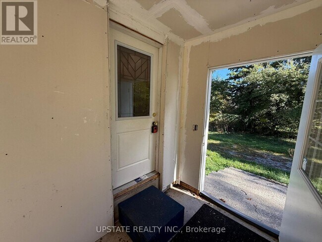 20927 Shaws Creek Rd in Caledon, ON - Building Photo - Building Photo