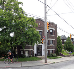 North Beach Apartments in Toronto, ON - Building Photo - Building Photo