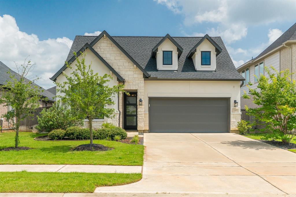 9322 Galloway Wds Trl in Tomball, TX - Building Photo