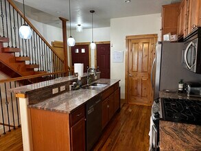 3057 Aspen Leaf Way in Steamboat Springs, CO - Foto de edificio - Building Photo