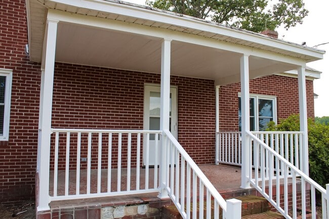 5941 B Hornes Church Rd in Wilson, NC - Building Photo - Building Photo