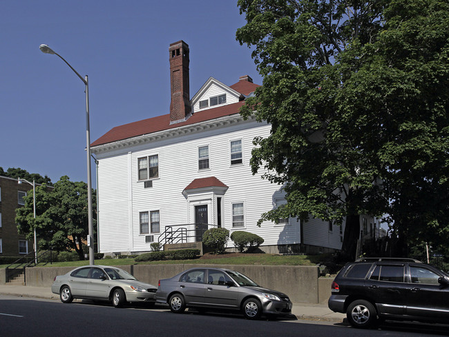 33 Chestnut St in Worcester, MA - Foto de edificio - Building Photo