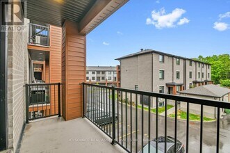 338 Rhonda Stewart Private in Ottawa, ON - Building Photo - Building Photo