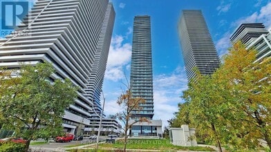 33 Shore Breeze Dr in Toronto, ON - Building Photo - Building Photo