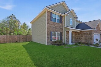 732 Waterlily Ct in Hinesville, GA - Building Photo - Building Photo