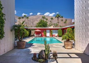 655 S Thornhill Rd in Palm Springs, CA - Building Photo - Other