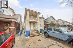 406-08 Randolph Ave in Windsor, ON - Building Photo