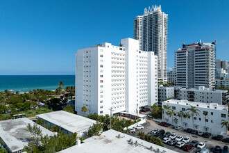 Ocean Park Condominiums in Miami Beach, FL - Building Photo - Building Photo