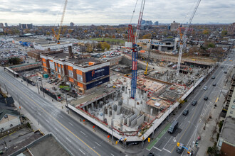 Block D in Toronto, ON - Building Photo - Building Photo