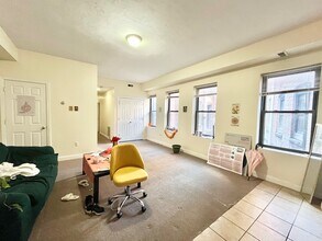 10 S Huntington Ave, Unit 2 in Boston, MA - Building Photo - Building Photo
