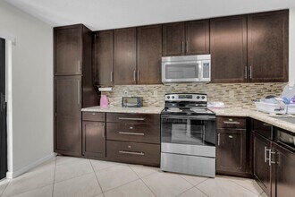7690 Lago Del Mar Dr in Boca Raton, FL - Building Photo - Building Photo