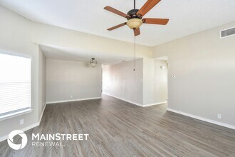5750 Spring Sun in San Antonio, TX - Building Photo - Building Photo