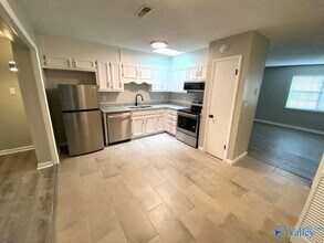 2432 Ells Rd SW in Huntsville, AL - Building Photo - Building Photo