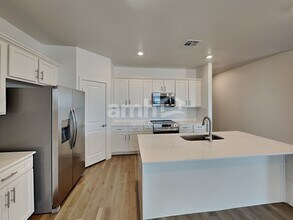 12246 Thunder Creek Pky in Marana, AZ - Building Photo - Building Photo