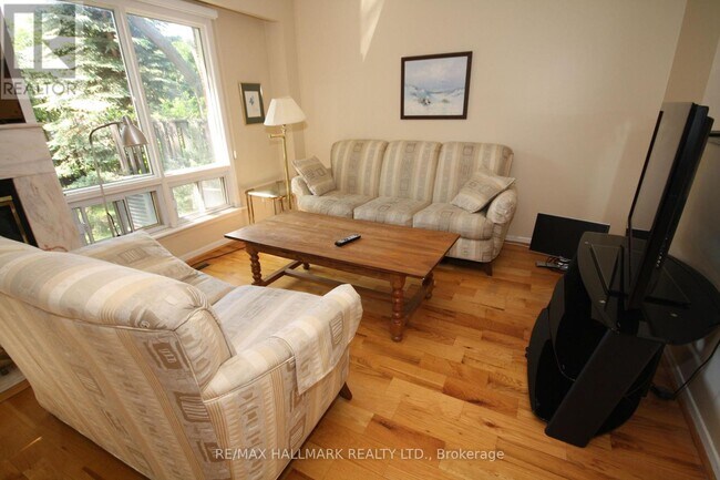 70 English Ivyway in Toronto, ON - Building Photo - Building Photo