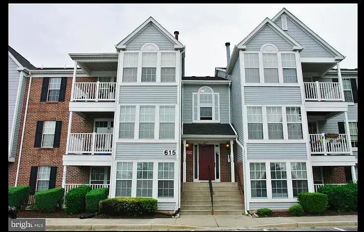 615 Himes Ave in Frederick, MD - Foto de edificio