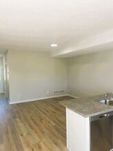 2051 Dowd St in Muskegon, MI - Building Photo - Building Photo