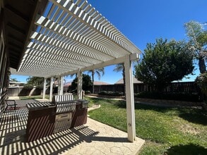 1639 Sparrow Point in Beaumont, CA - Building Photo - Building Photo