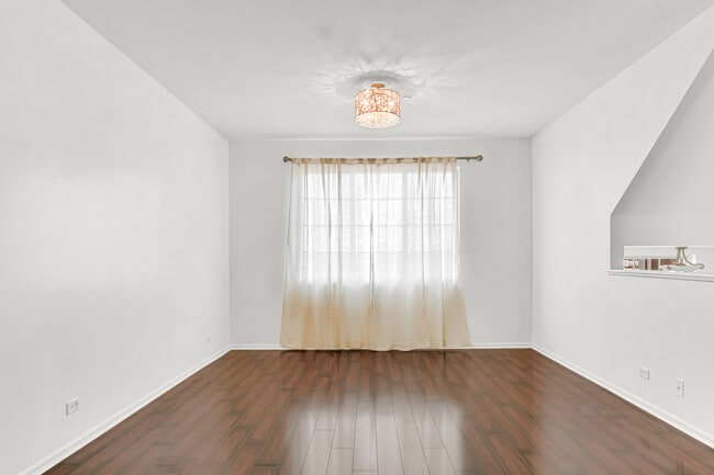 7515 Savoy Ln in Bridgeview, IL - Building Photo - Building Photo