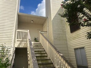 7600 Emmett F Lowry Expy, Unit 714 in Texas City, TX - Building Photo - Building Photo