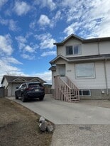 8315-114A 114A St in Grande Prairie, AB - Building Photo