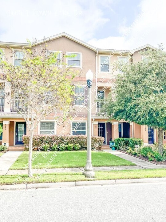 10001 Town Lake Dr in Orlando, FL - Building Photo