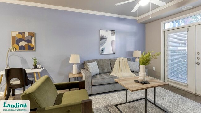 15777 Quorum Dr in Addison, TX - Foto de edificio - Building Photo