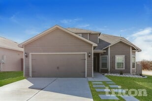 14356 Open Range Dr in Dallas, TX - Building Photo